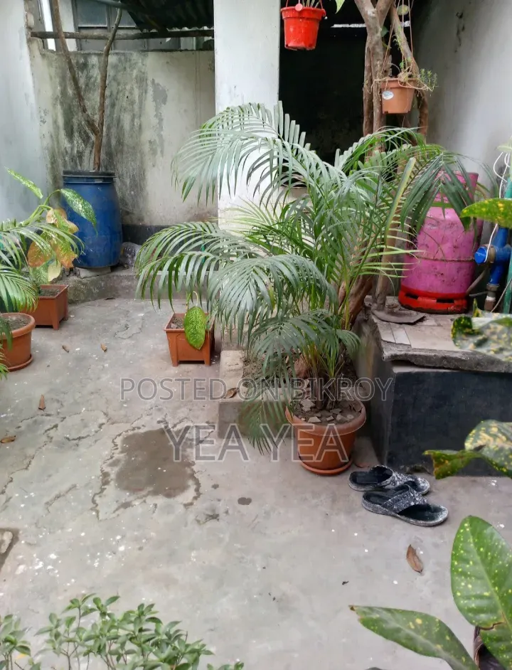 5bdrm House in Uttara for Sale