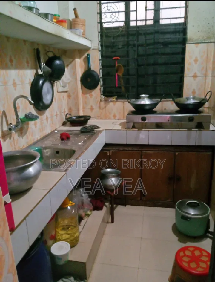 5bdrm House in Uttara for Sale