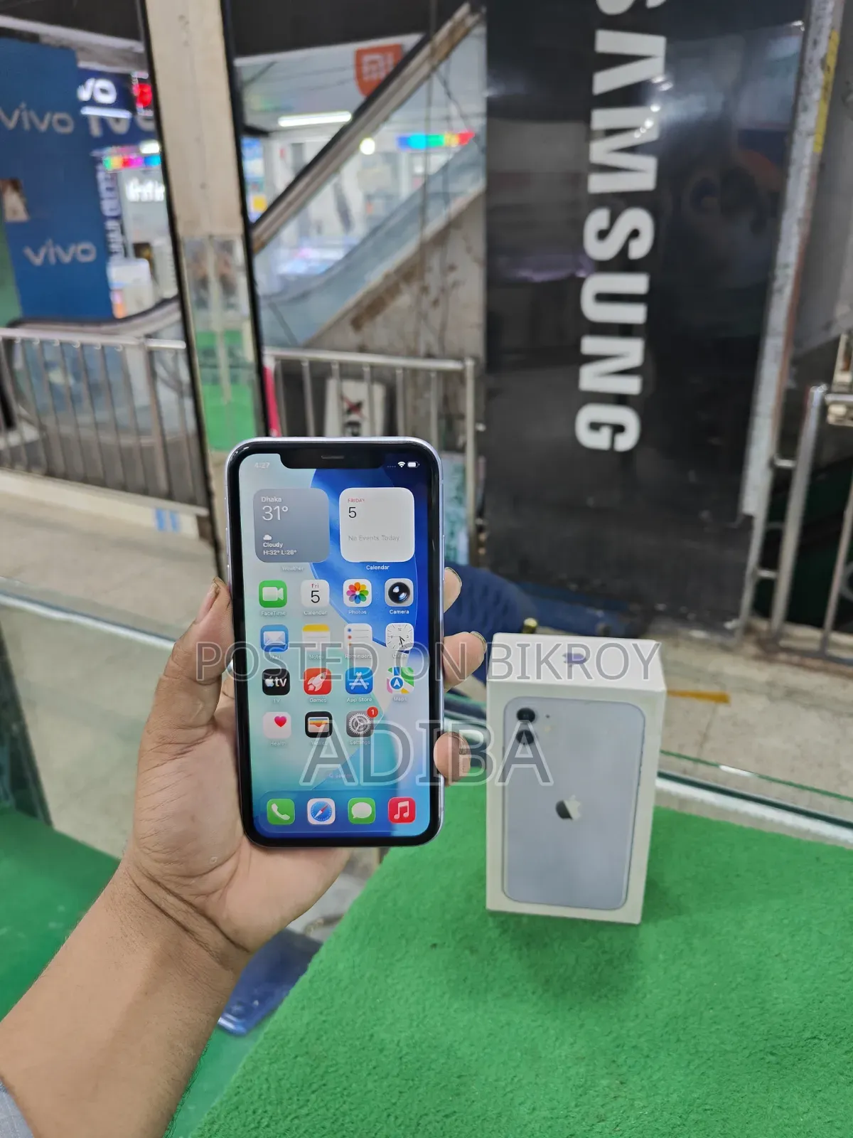 Apple iPhone 11 64 GB Purple