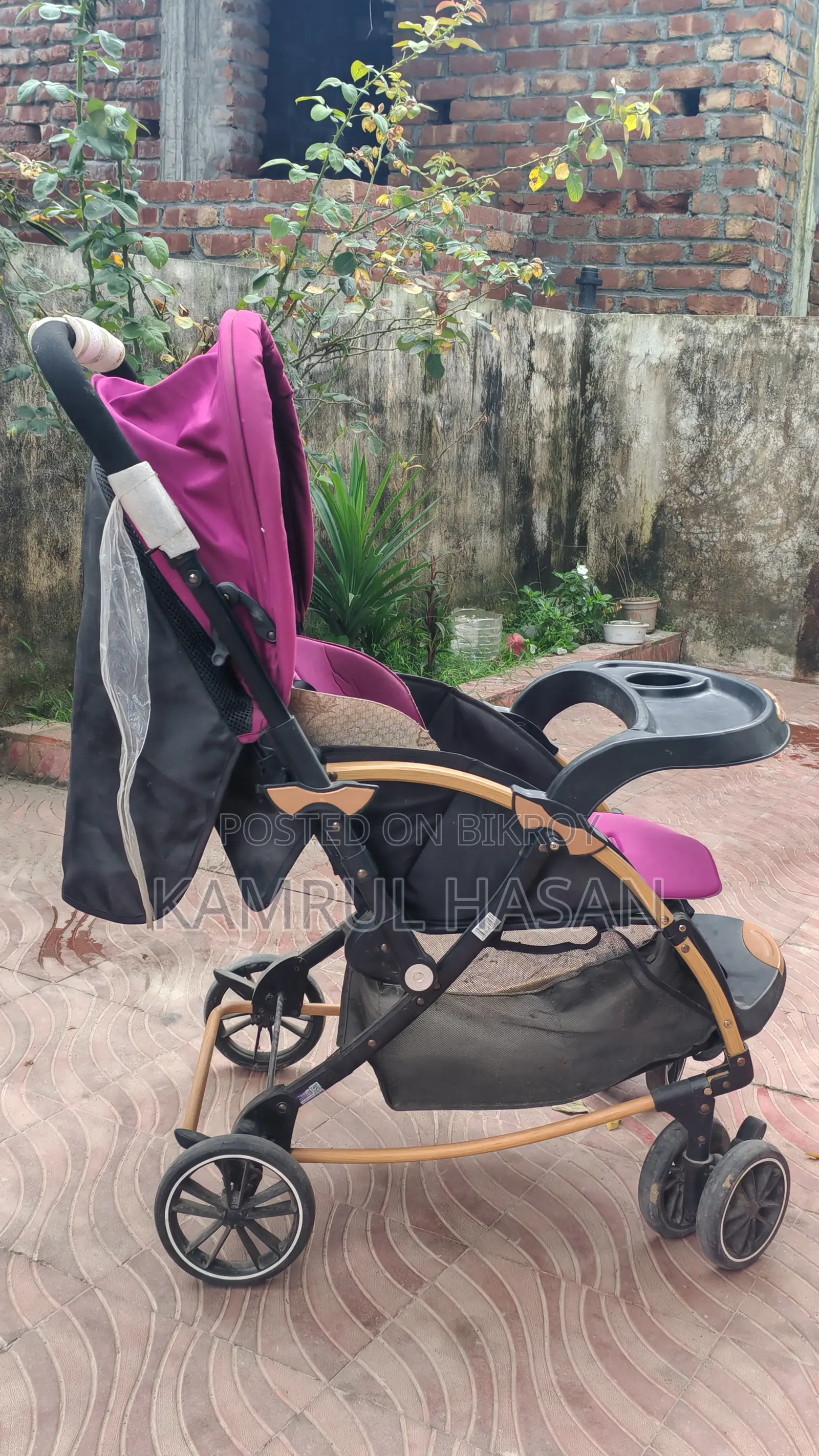 C 3 Baby Stroller