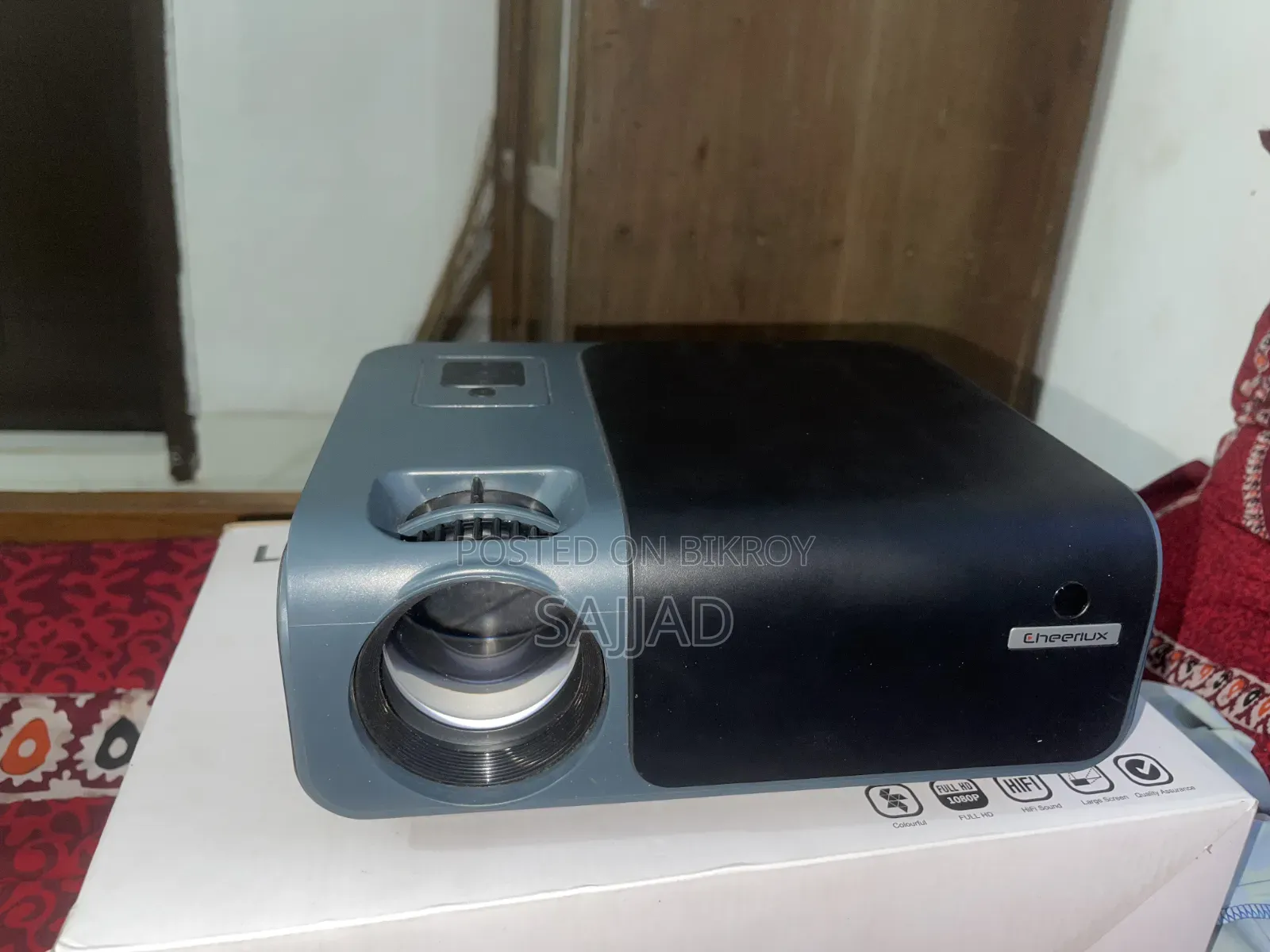 Cheerlux Projector