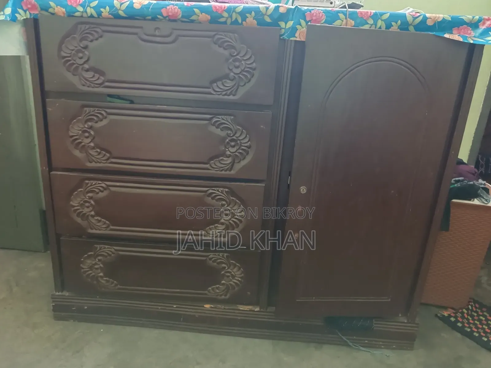 ওয়ারড্রব, পুরাতন