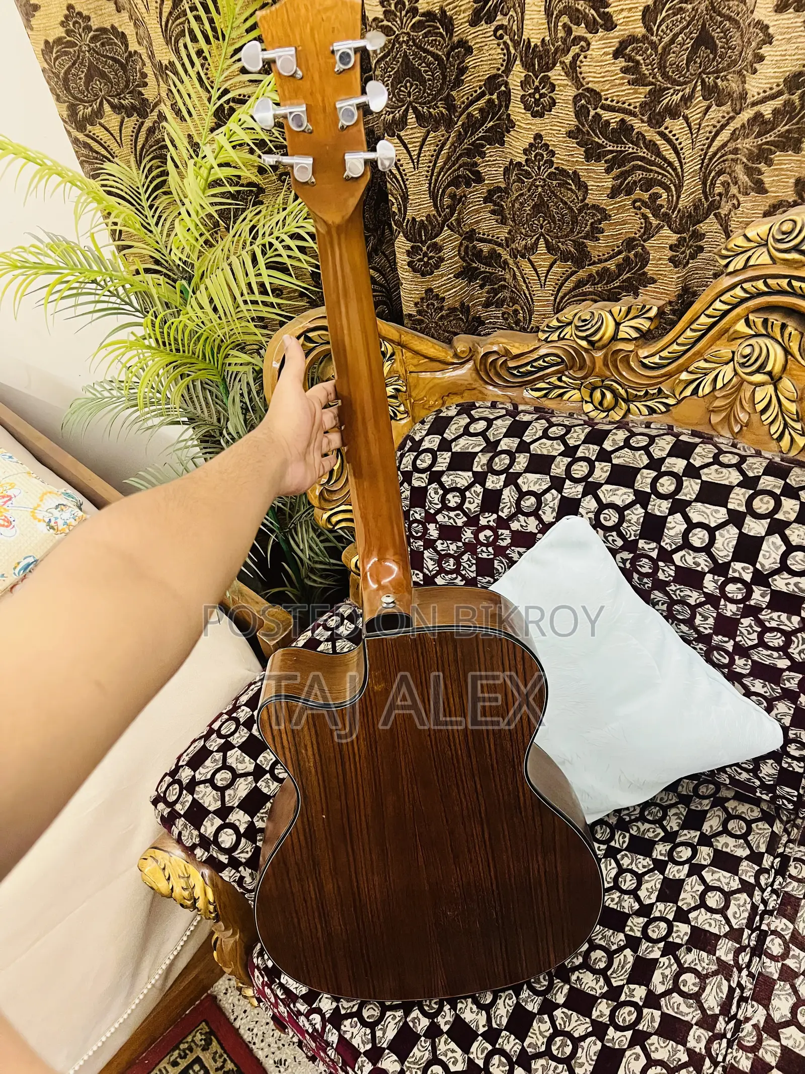 Guitar Deviser Ls-570