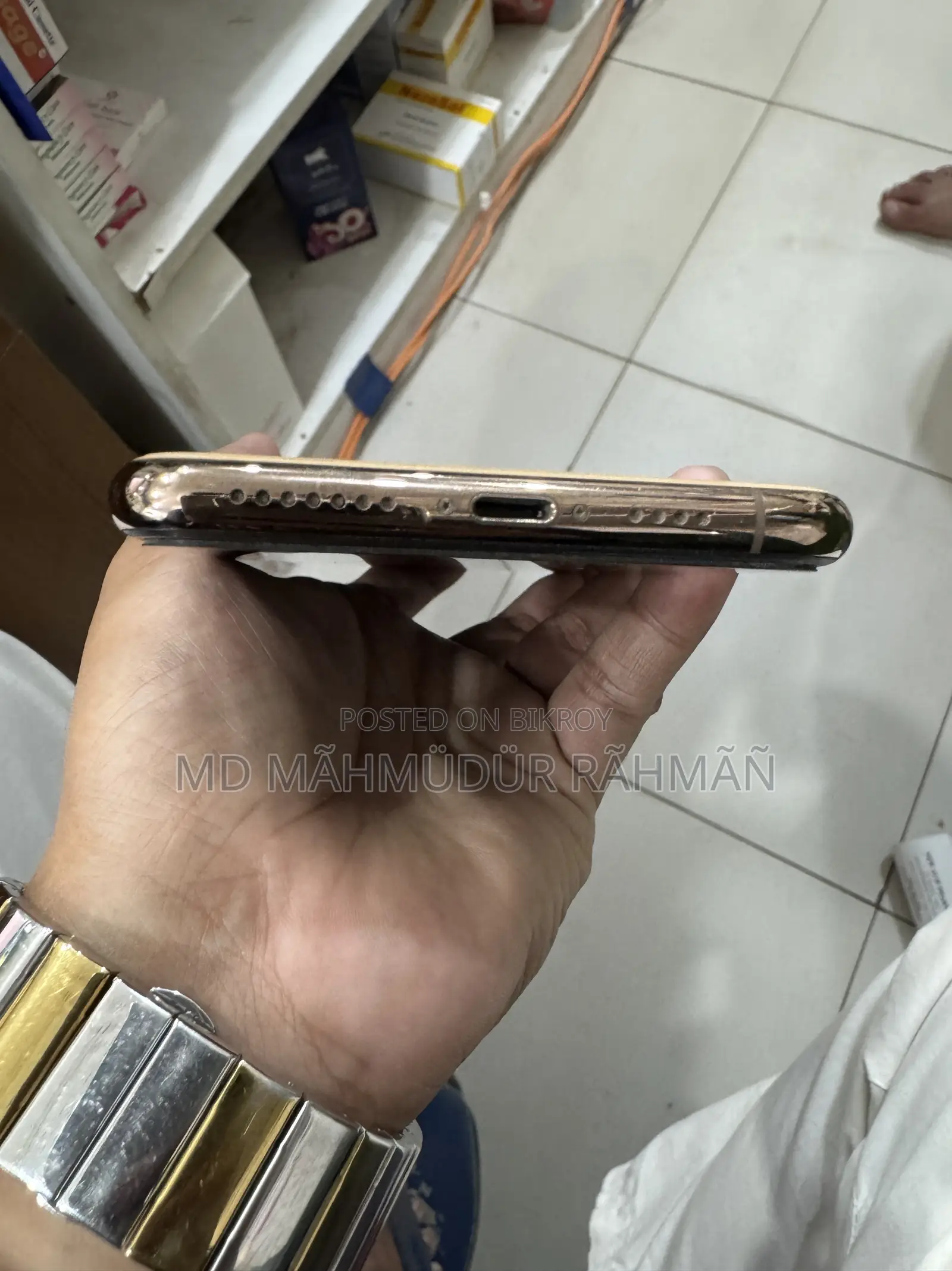 Apple iPhone 11 Pro Max 64 GB Gold