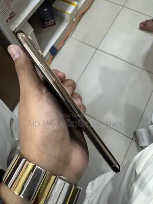 Apple iPhone 11 Pro Max 64 GB Gold