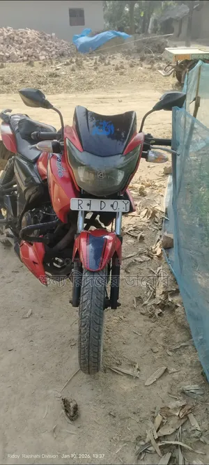 TVS Apache 180 RTR 2016 Red
