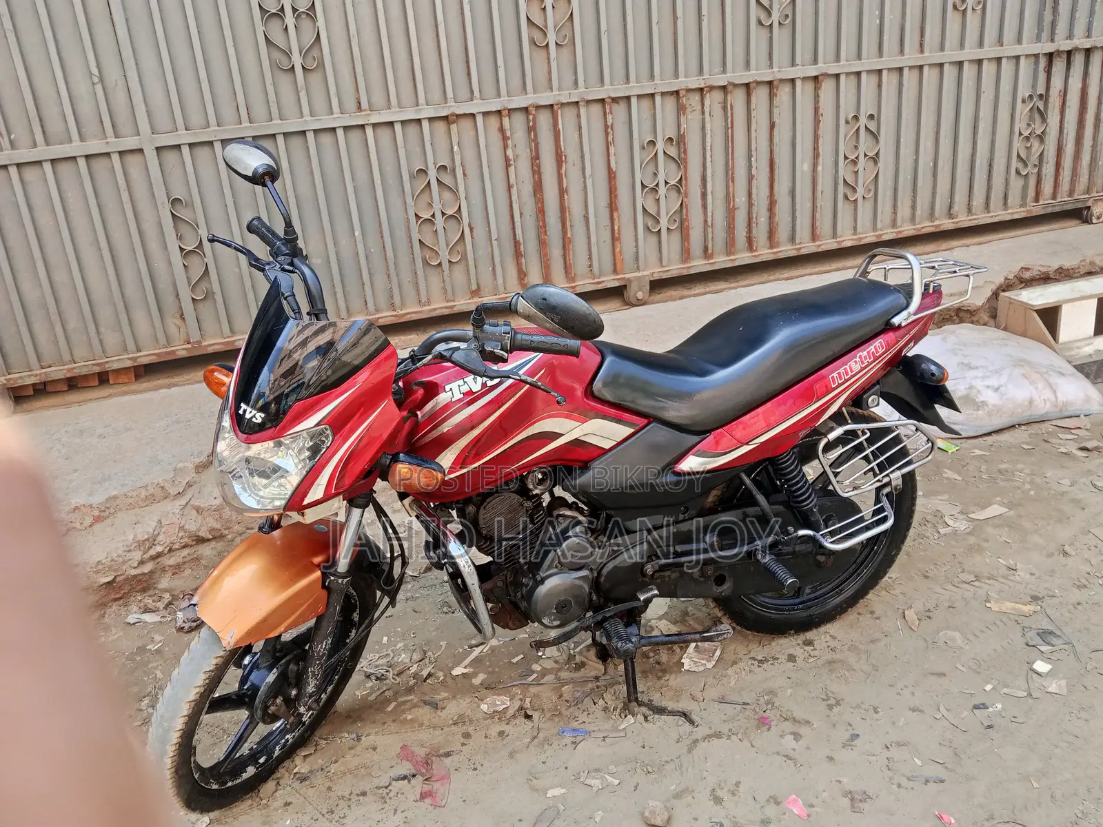 TVS Metro 2016 Red