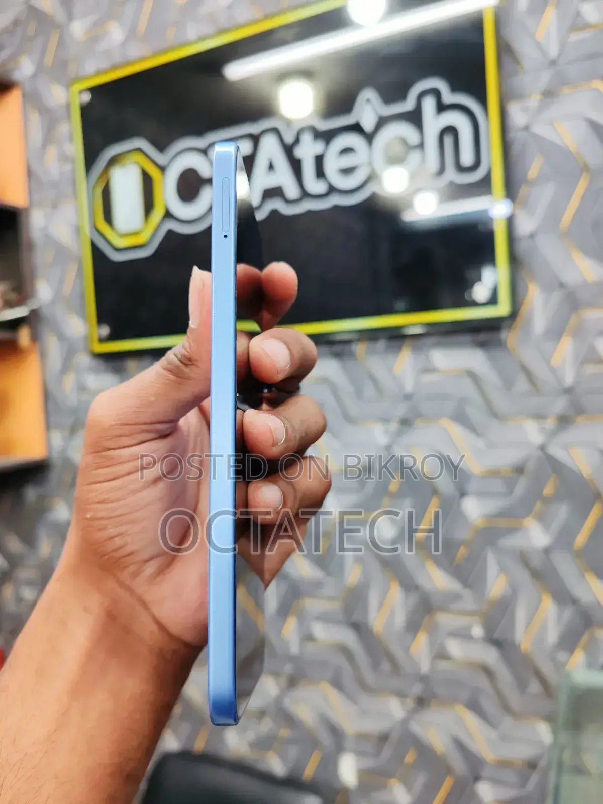 Mobile Phone 128 GB