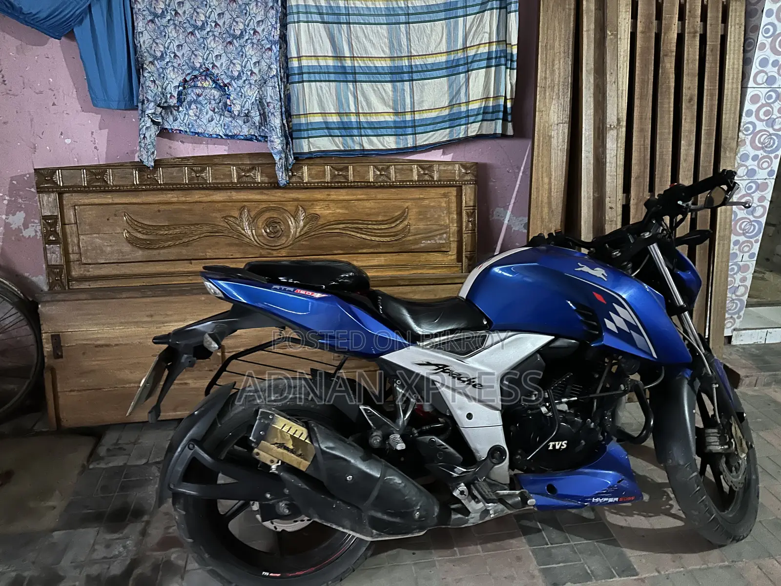 TVS Apache 160 4V 2021 Blue