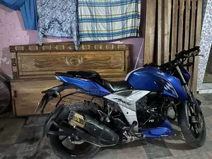 TVS Apache 160 4V 2021 Blue