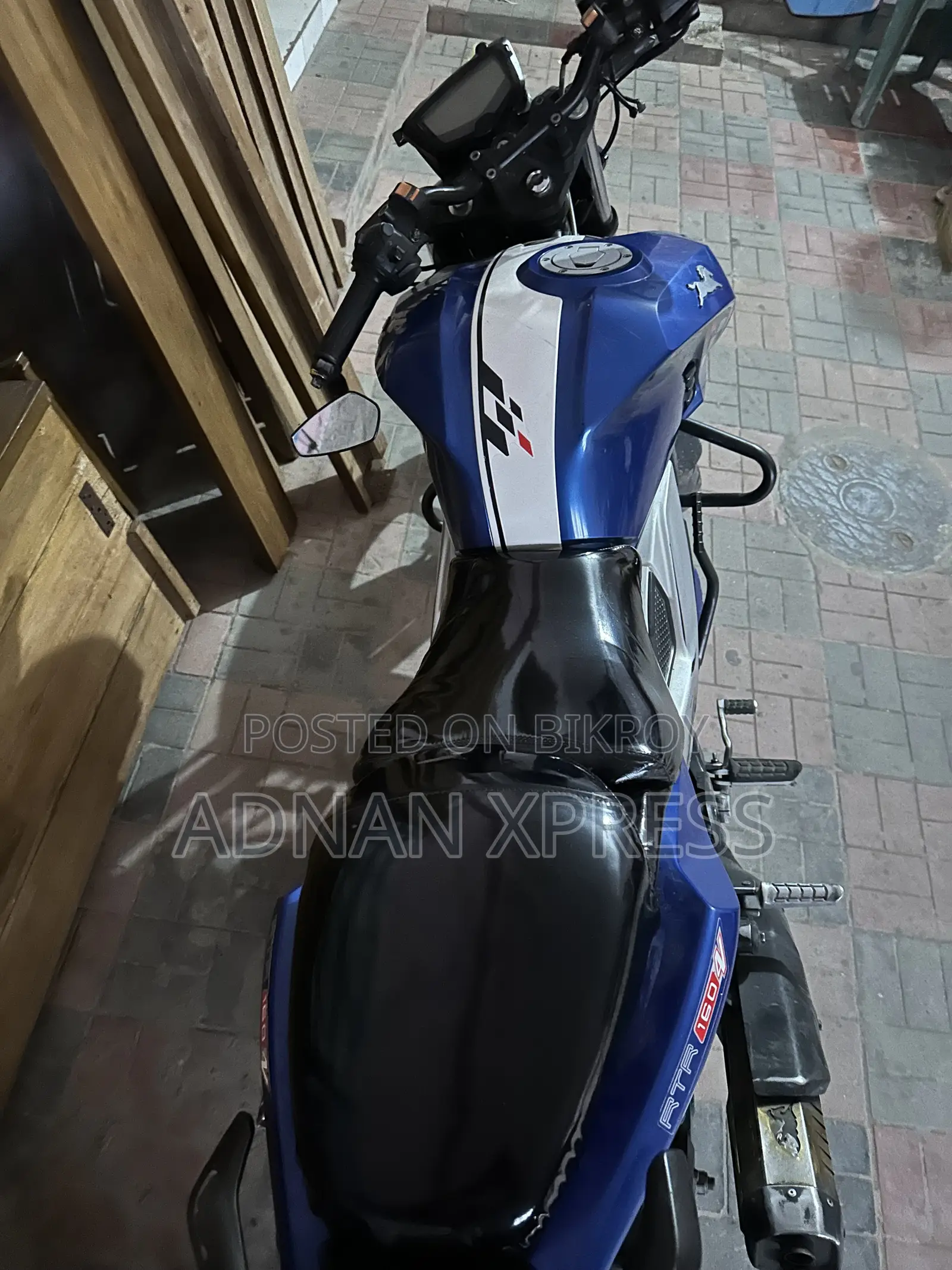 TVS Apache 160 4V 2021 Blue