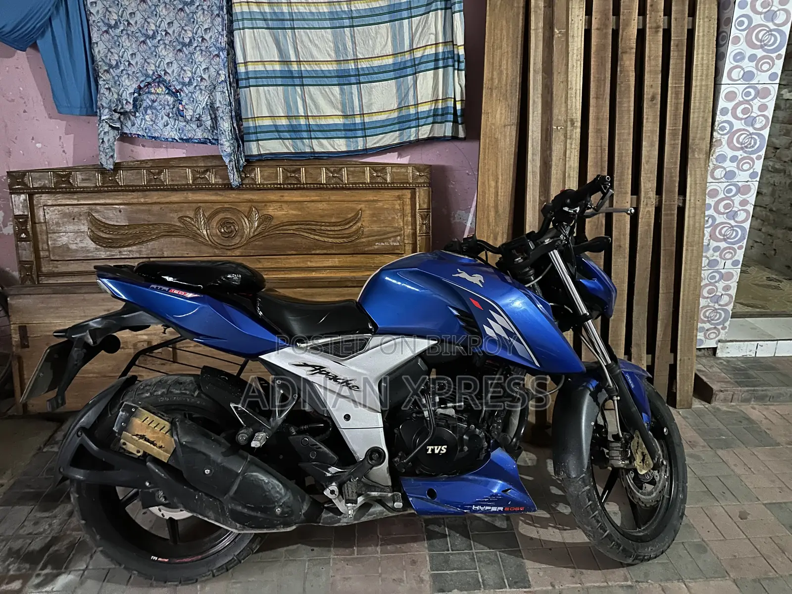 TVS Apache 160 4V 2021 Blue