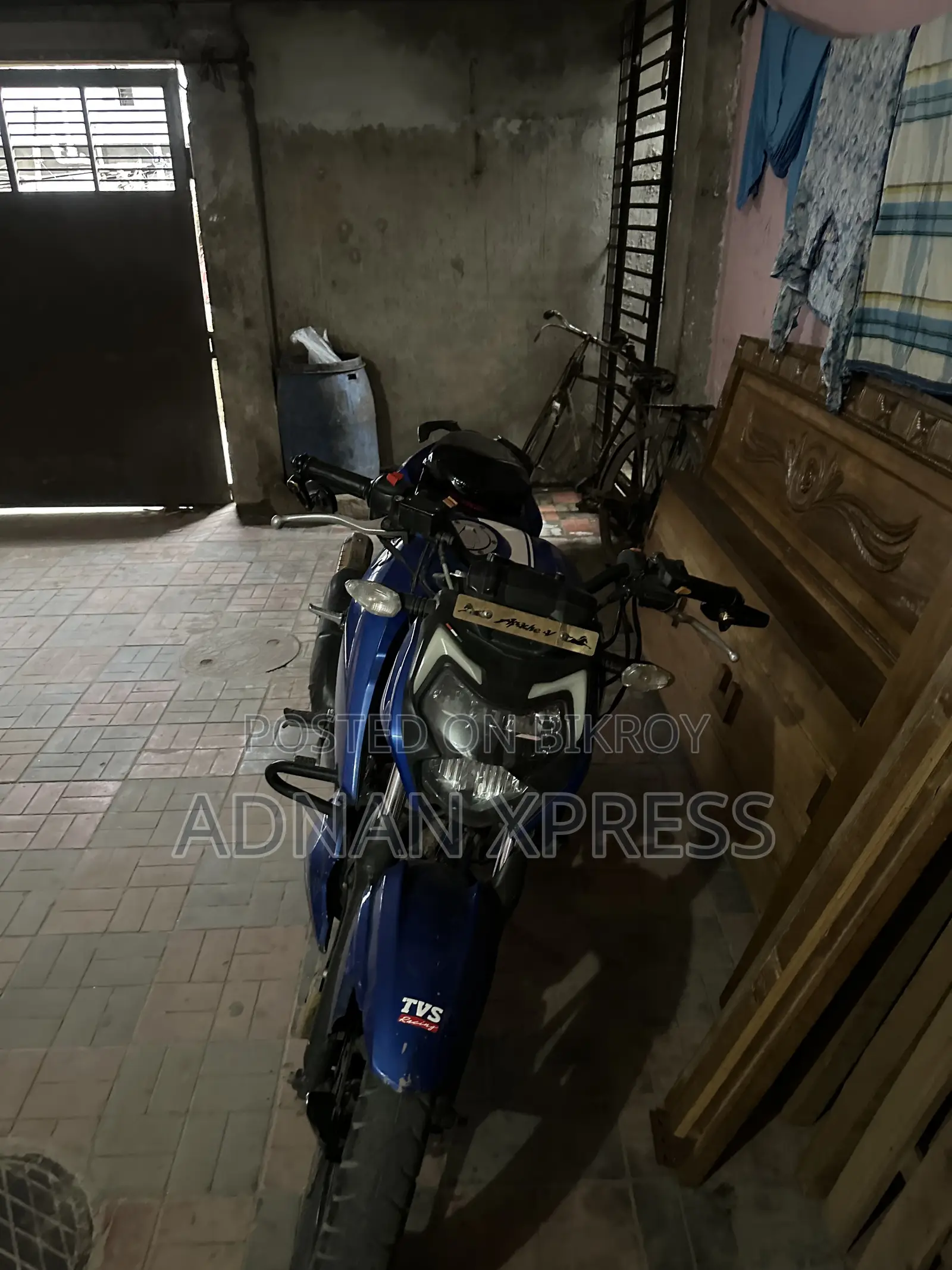 TVS Apache 160 4V 2021 Blue