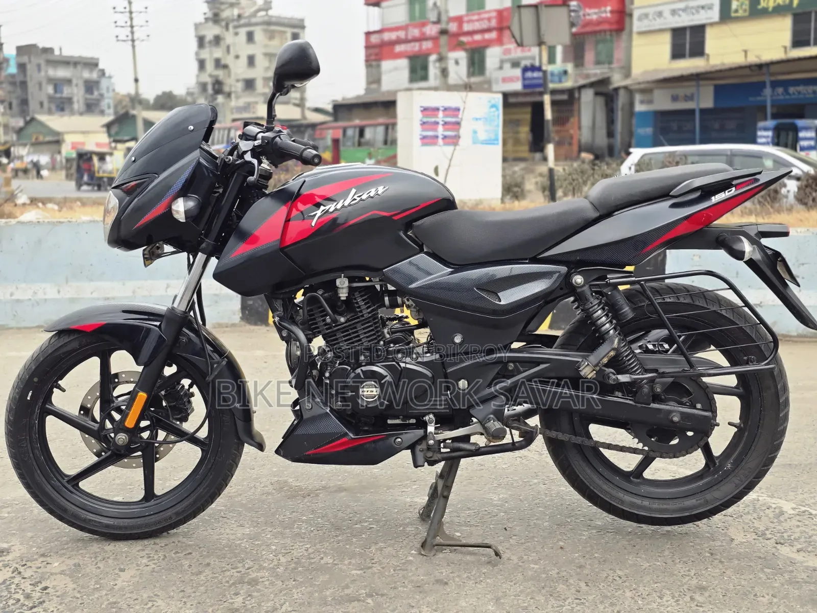 Bajaj Pulsar 150 2025 Black