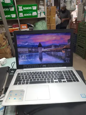 Laptop Dell Inspiron 15 8GB Intel Core I5 HDD+SSD 1T