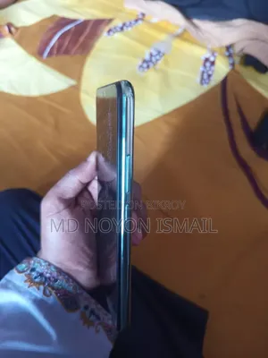 Vivo Y11 32 GB