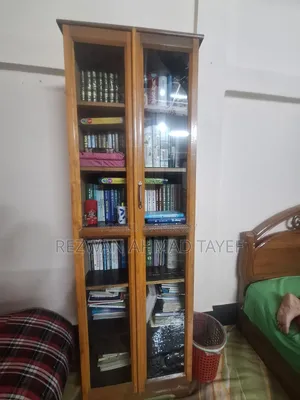 Wooden Bookshelf for Sale (In perfect condition)