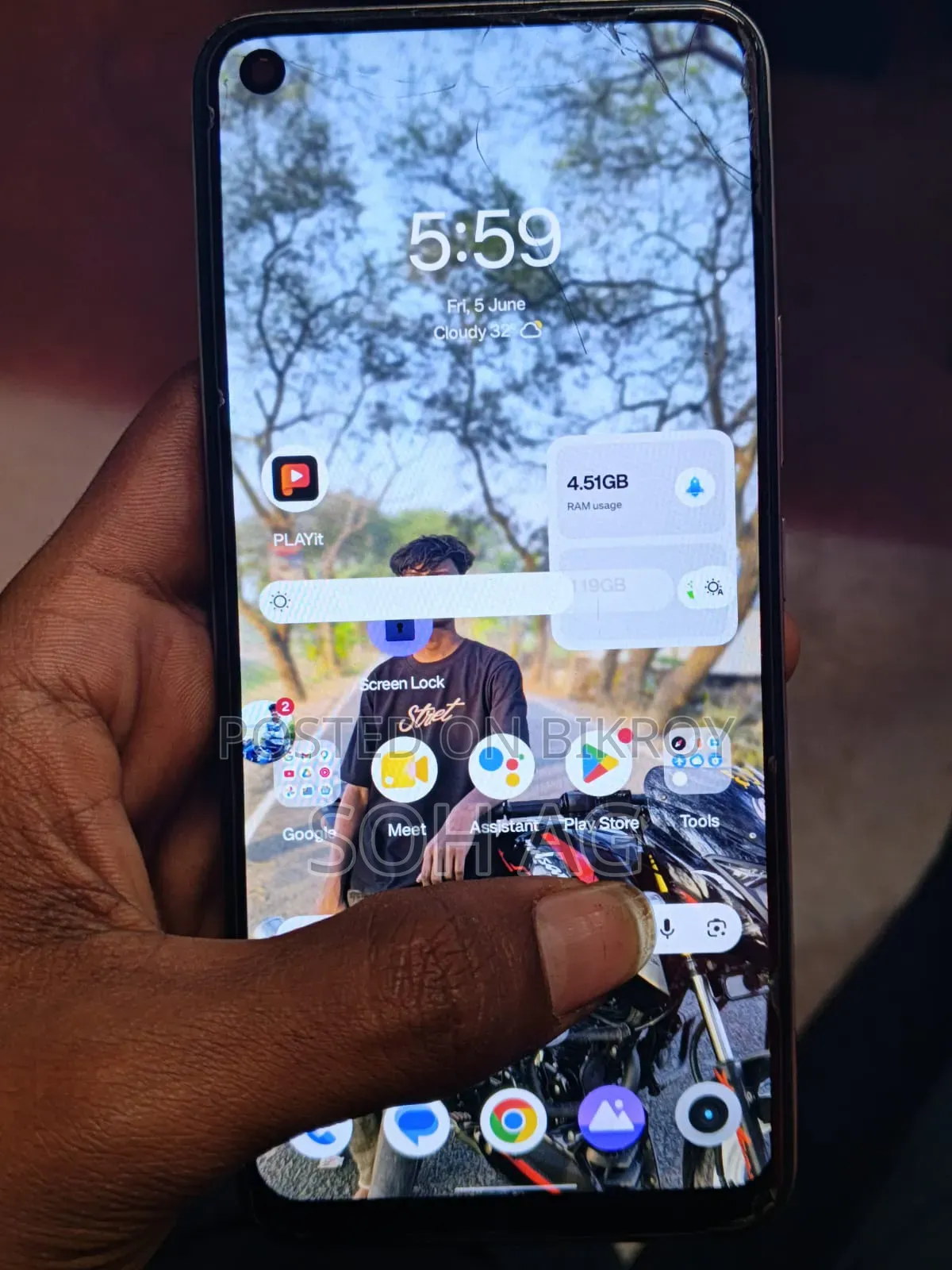 Realme 128 GB Silver