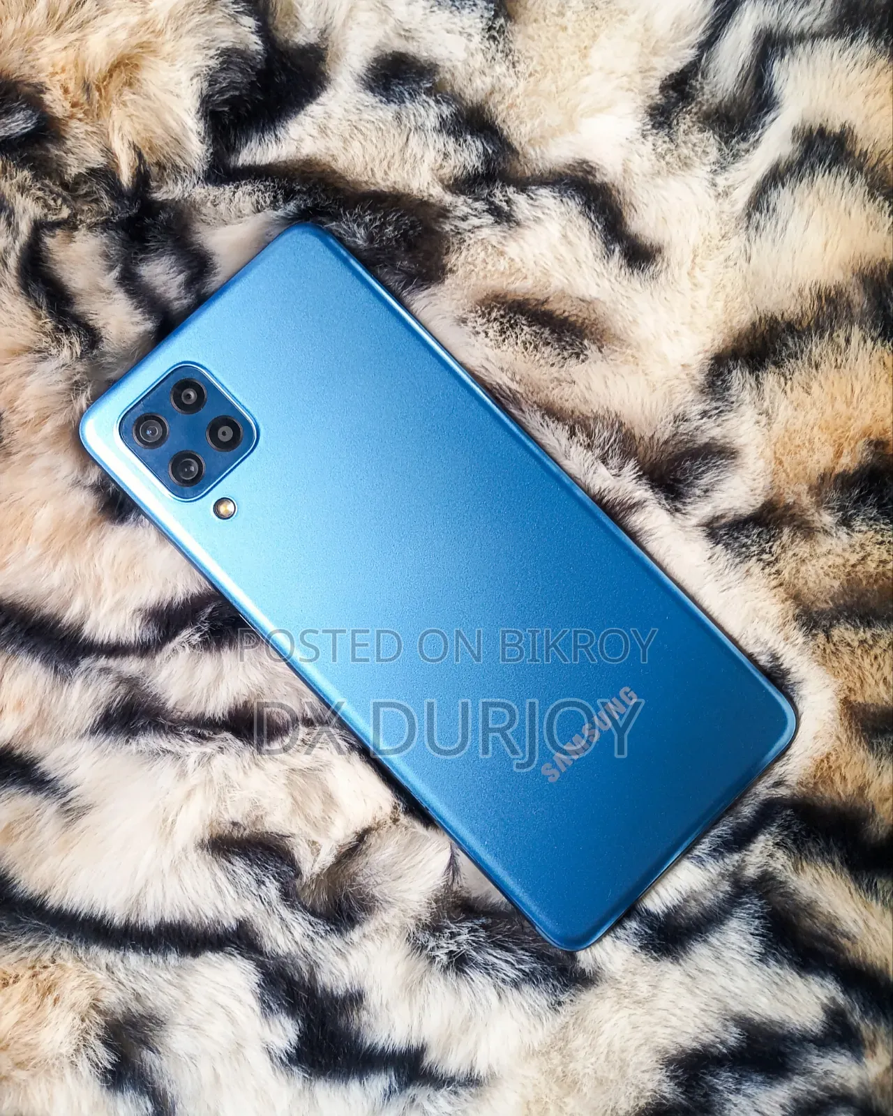 Samsung 128 GB Blue