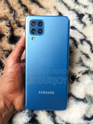 Samsung 128 GB Blue