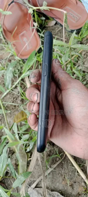 Samsung Galaxy J2 8 GB Black