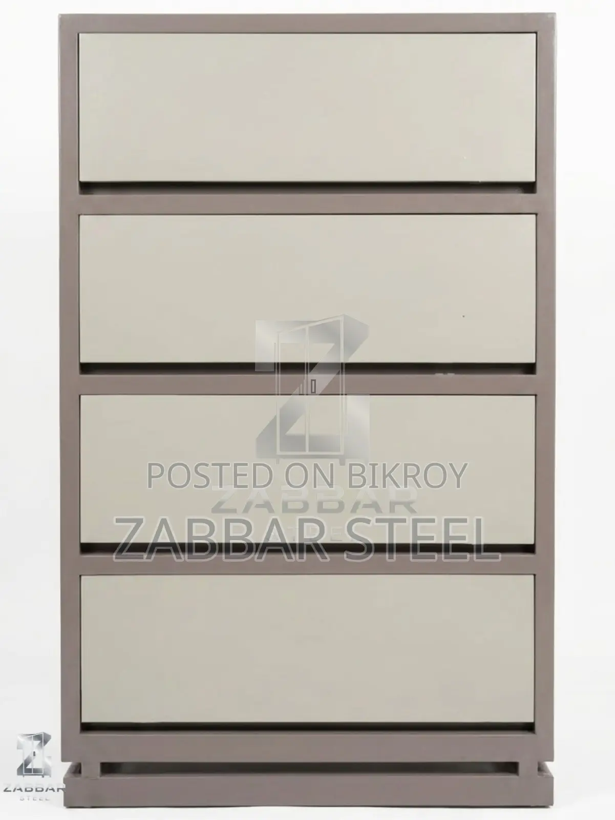 Zabbar Steel Premium Wardrobe – Big storage benefits even in small spaces.