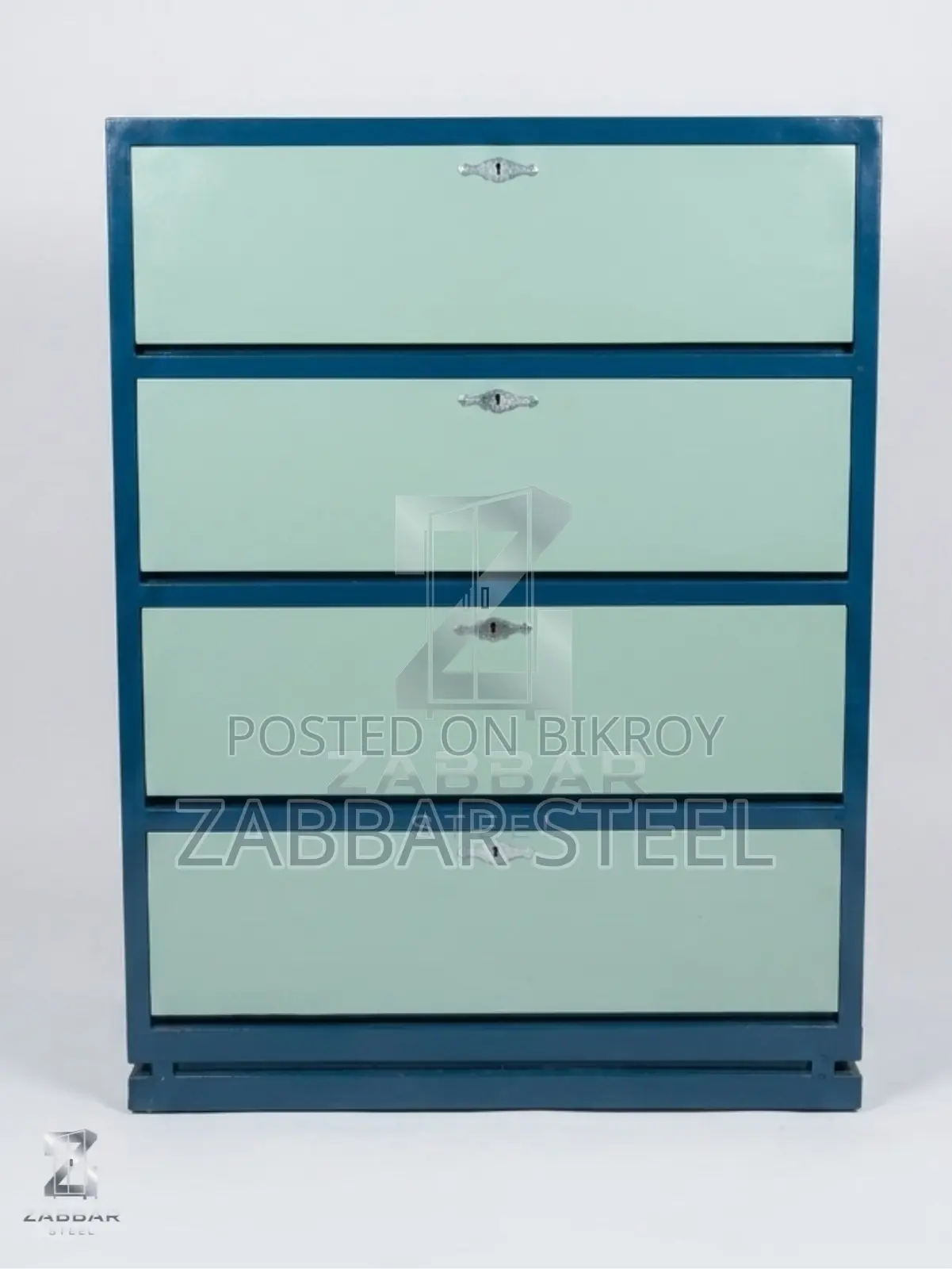 Zabbar Steel Premium Wardrobe – Big storage benefits even in small spaces.