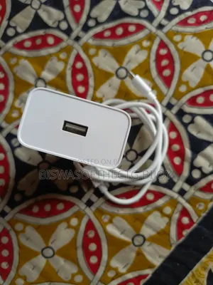 Realme 11 Pro Plus Phone Box Charger