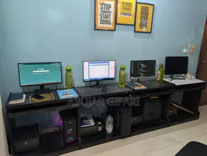 Desk table
