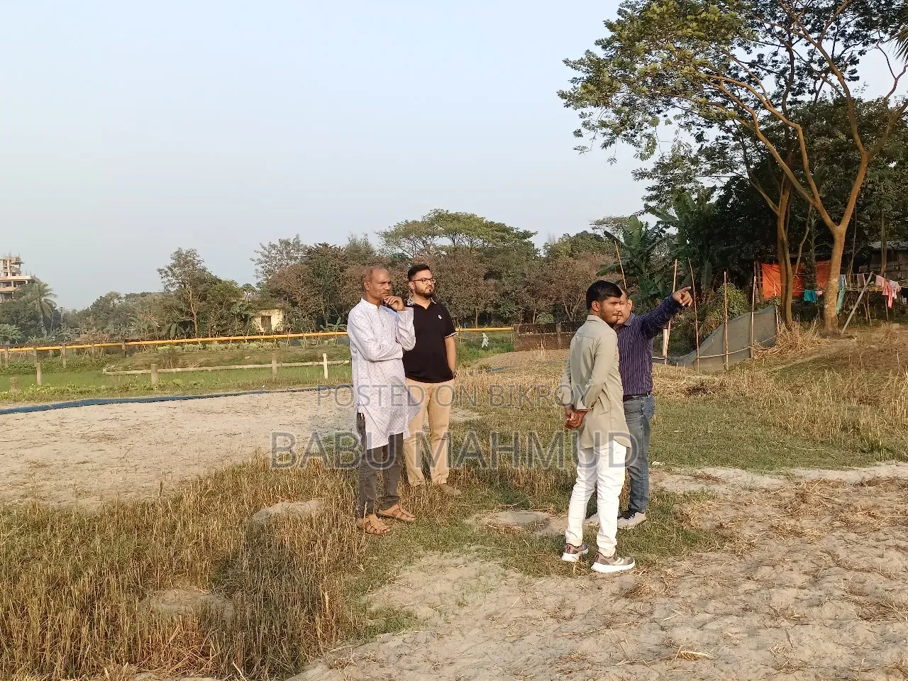 19.5 Katha land for urgent sale in Ward 44, Uttarkhan.
