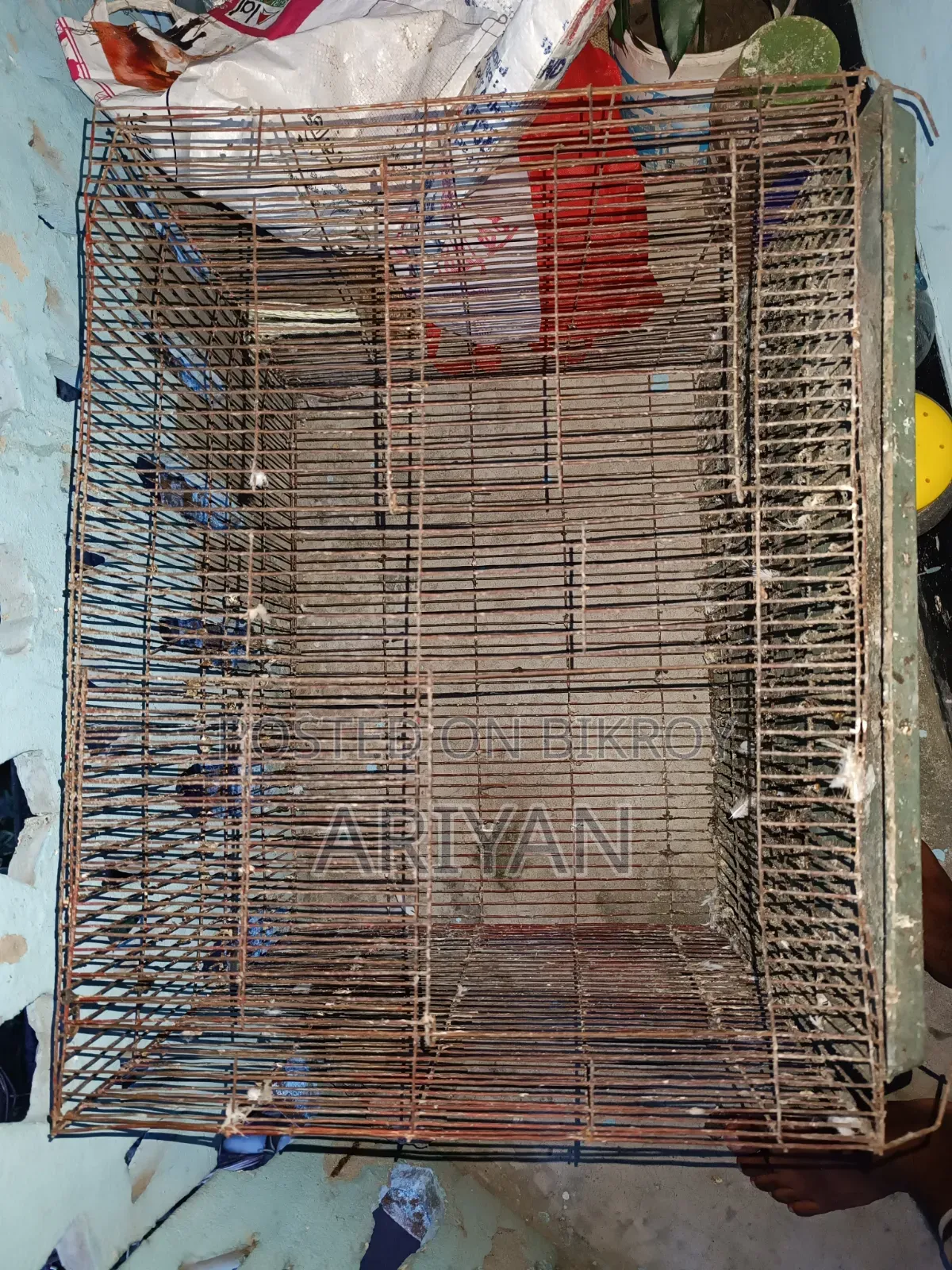 ১৮/২৪ খাঁচা