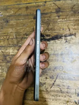 Vivo Y21 64 GB