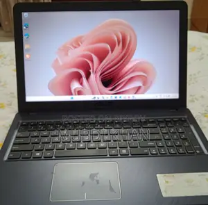 Laptop Asus A42JV 4GB Intel Core i3 HDD 128GB