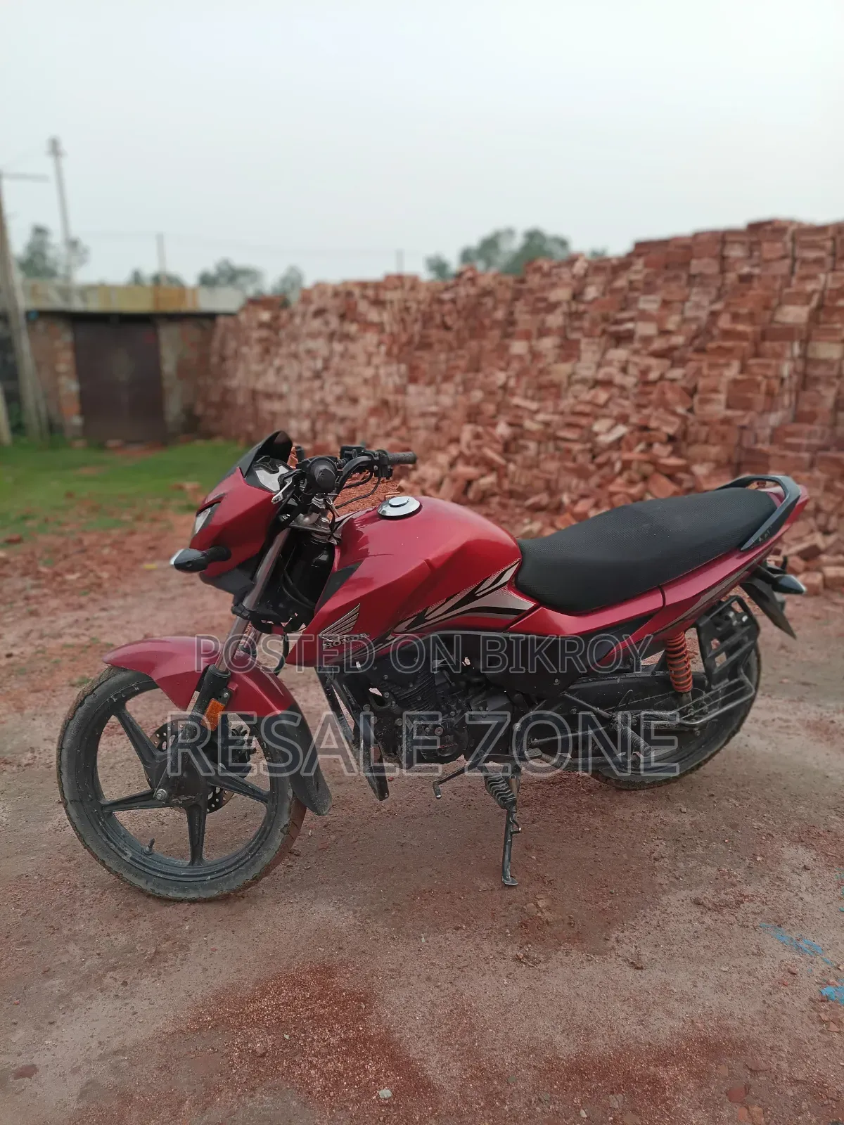 Honda 2022 Red