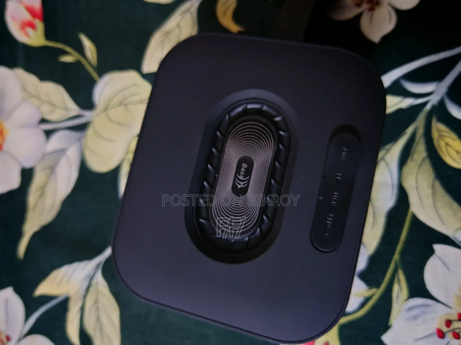 Kisonali S12 RGB Music Speaker