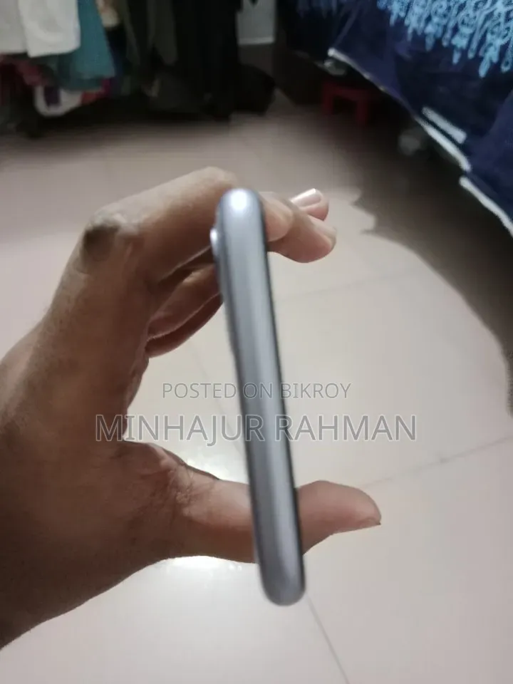 New Apple iPhone 11 128 GB Purple