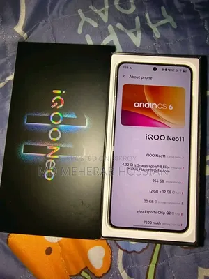 New Vivo iQOO Neo11 256 GB White