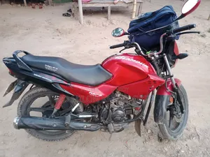 Hero Glamour 2015 Red