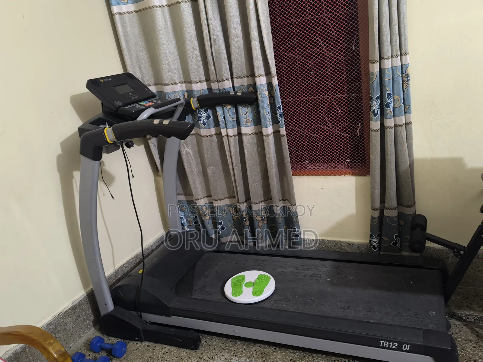 Treadmill Tr1210i