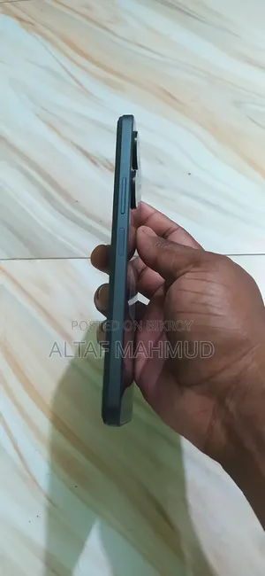 Vivo Y28 8 GB Black