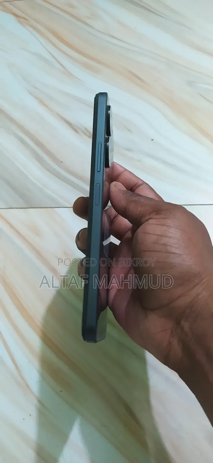 Vivo Y28 8 GB Black
