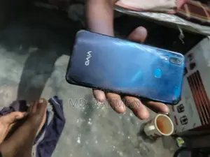 Vivo Y11 32 GB Blue