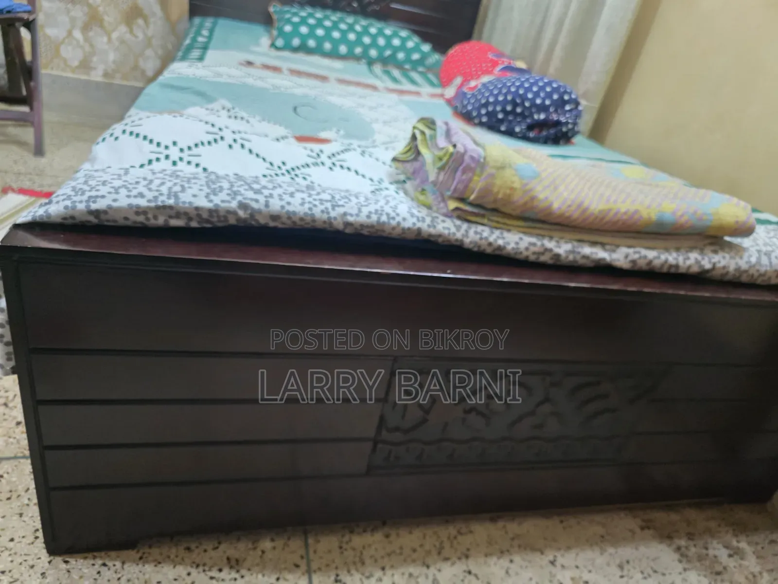 ম্যাট্রেসসহ সিঙ্গেল বেড