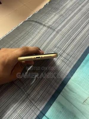 Apple iPhone XR 64 GB Yellow