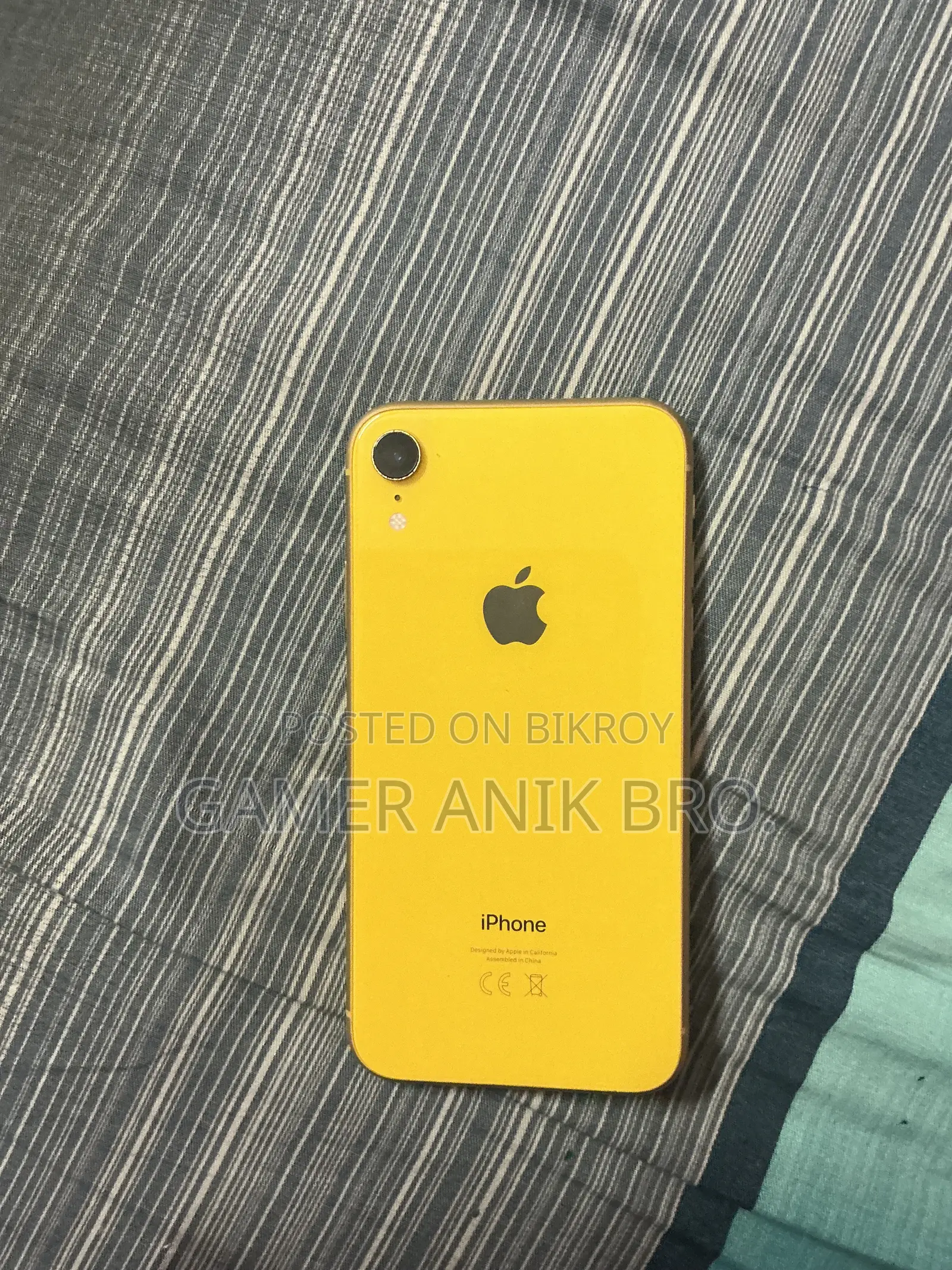 Apple iPhone XR 64 GB Yellow
