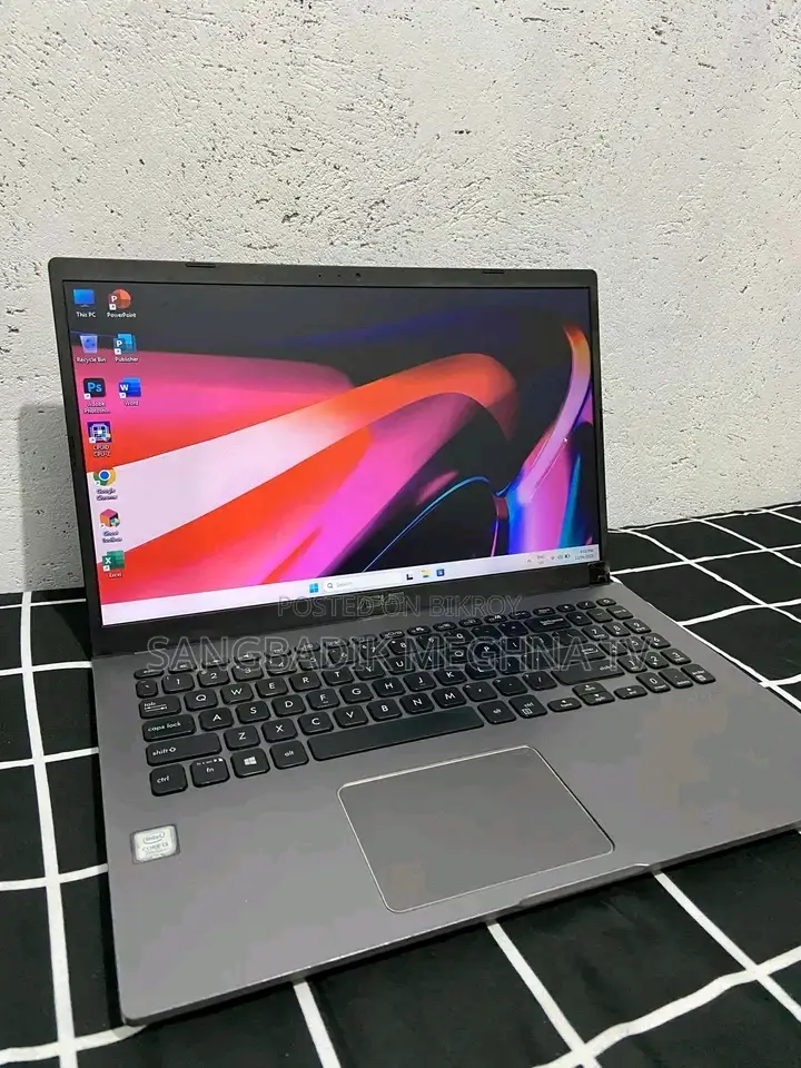 Laptop Asus 3GB Intel SSD 256GB