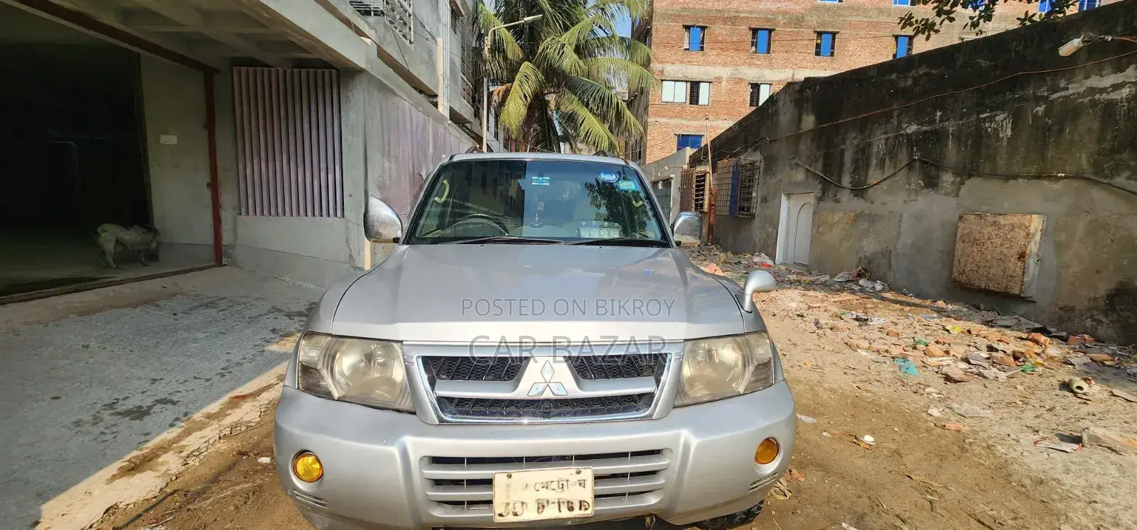 মিতসুবিশি পাজেরো ২০০২ সিলভার