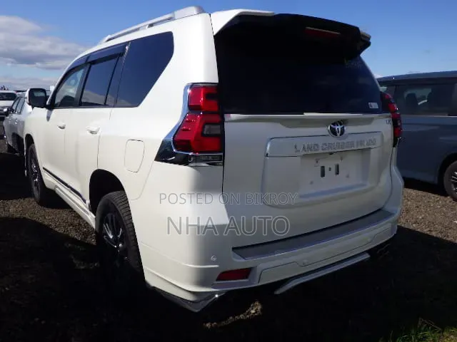 Toyota Land Cruiser Prado 2022 Pearl