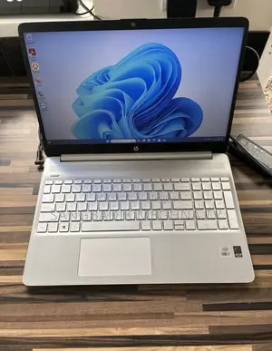 Laptop HP 4GB Intel SSD 500GB