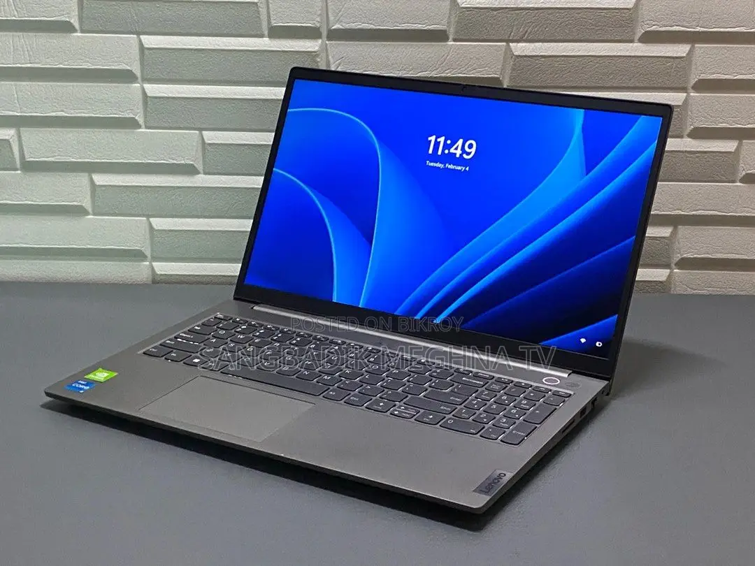 Laptop Lenovo 4GB Intel SSD 512GB